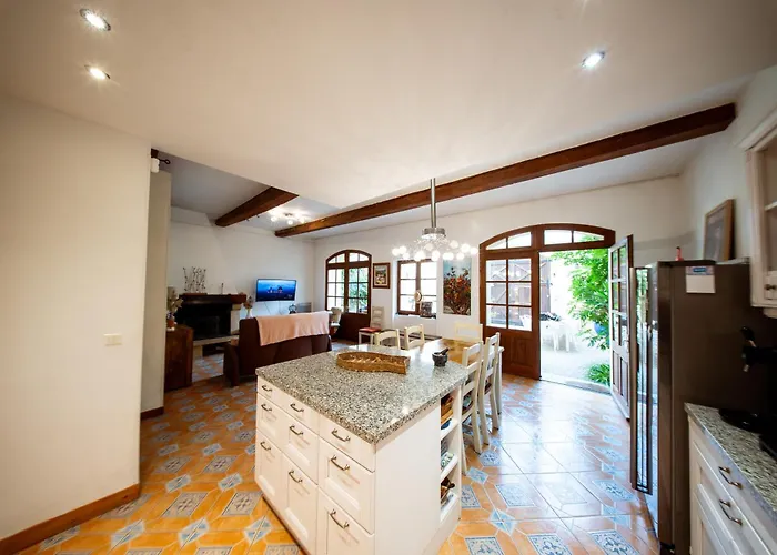 Maison D'exception Au Coeur Du Village * Gruissan